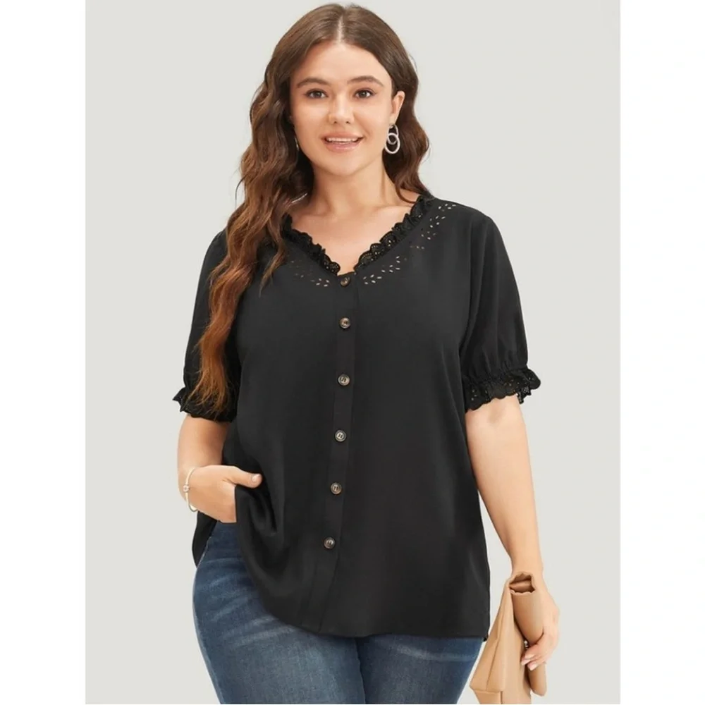 Size 12 | NWT BloomChic Black laser cut  Trim Button | Puff Sleeve Blouse